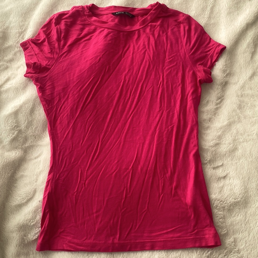 Pink tee
